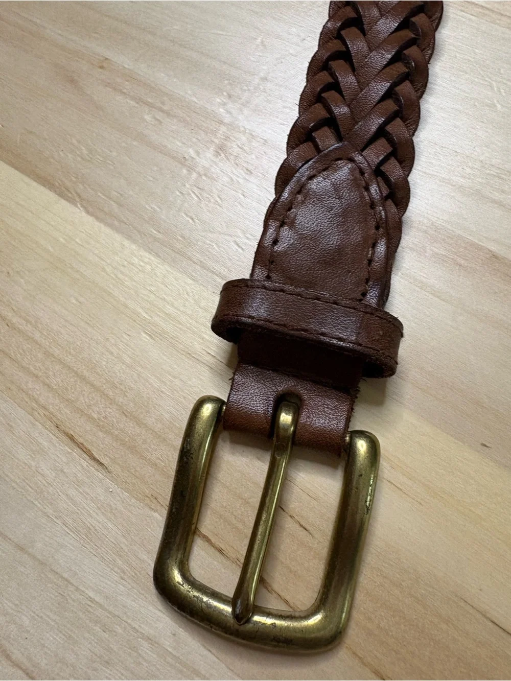 Woven brown leather belt, solid brass buckle